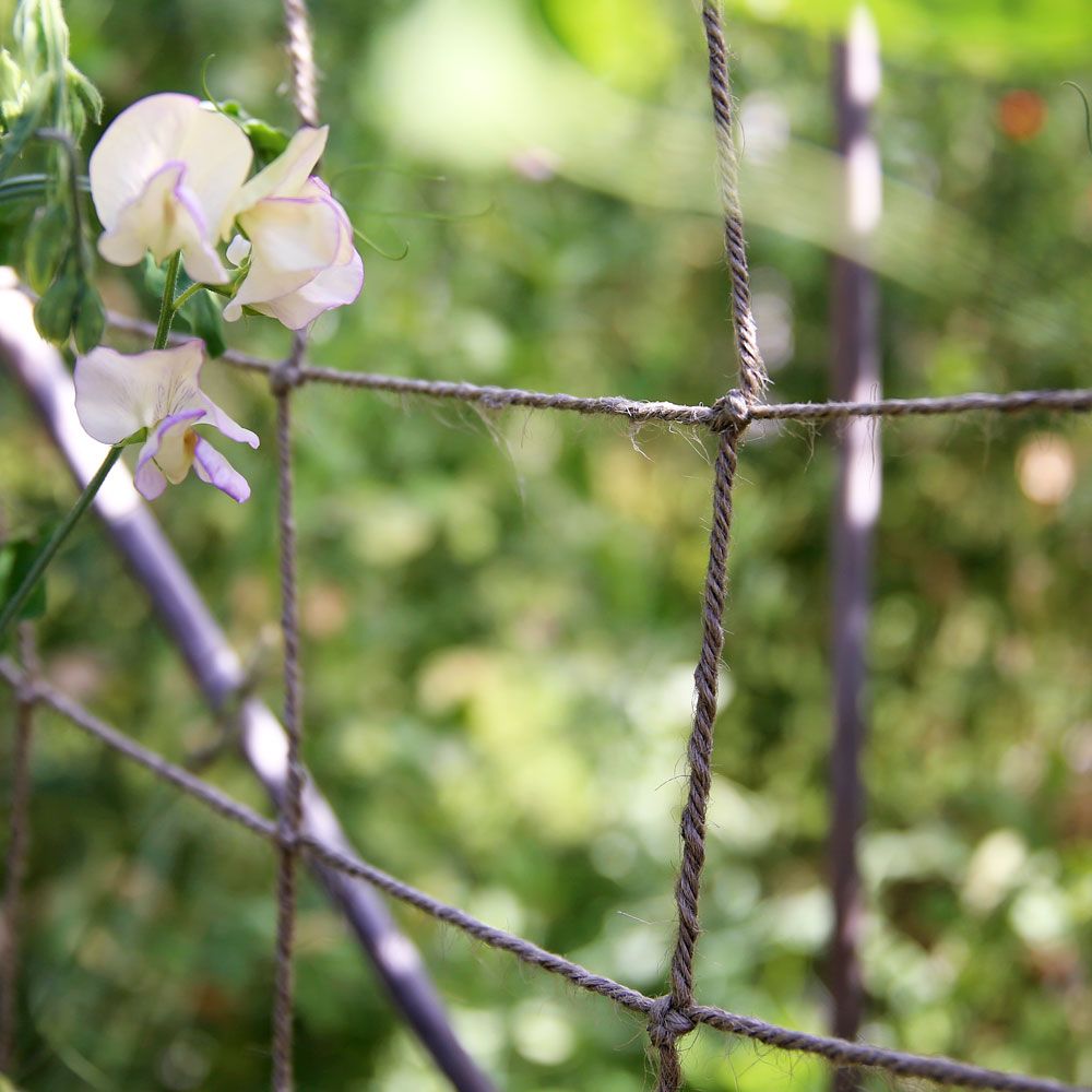 Odlingsnät Jute natur. Praktiskt och snyggt nät i biologiskt nedbrytbar jute.